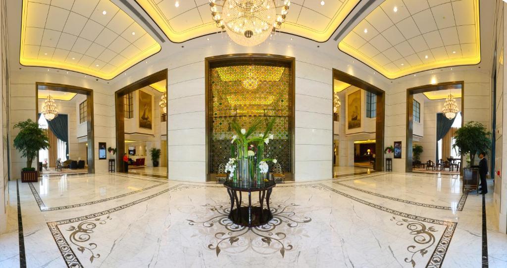 S&N Zhejiang Linhai International Hotel Exteriér fotografie