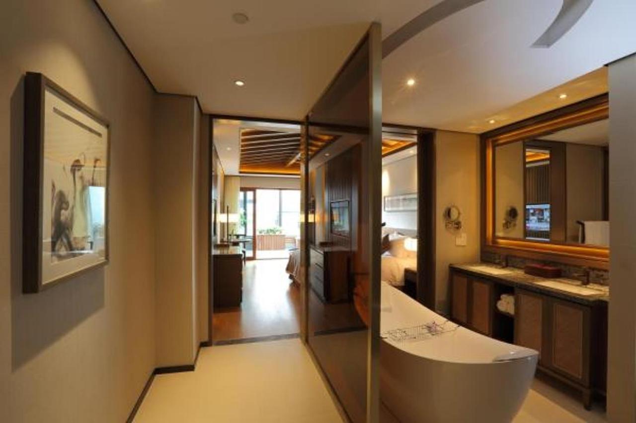 S&N Zhejiang Linhai International Hotel Exteriér fotografie