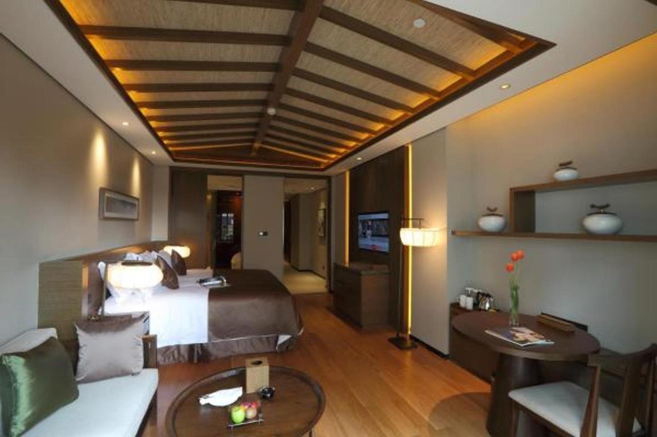 S&N Zhejiang Linhai International Hotel Exteriér fotografie