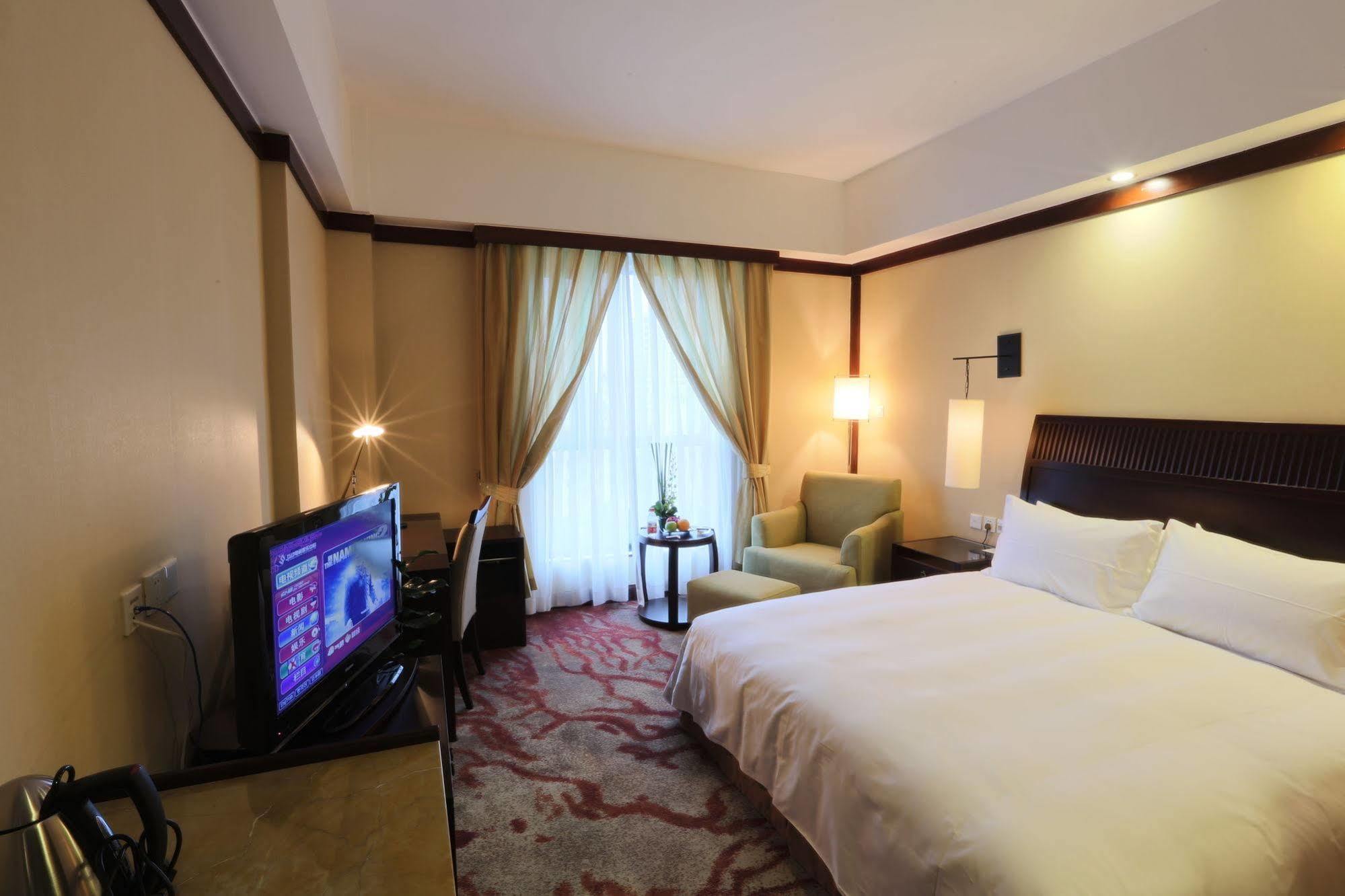 S&N Zhejiang Linhai International Hotel Exteriér fotografie