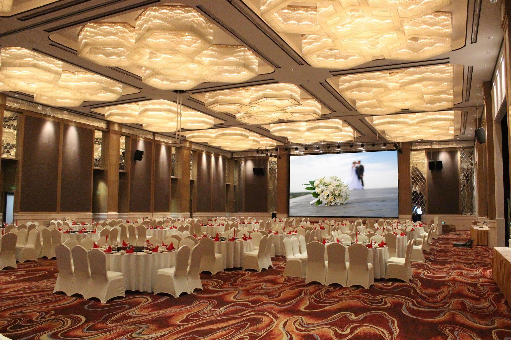 S&N Zhejiang Linhai International Hotel Exteriér fotografie
