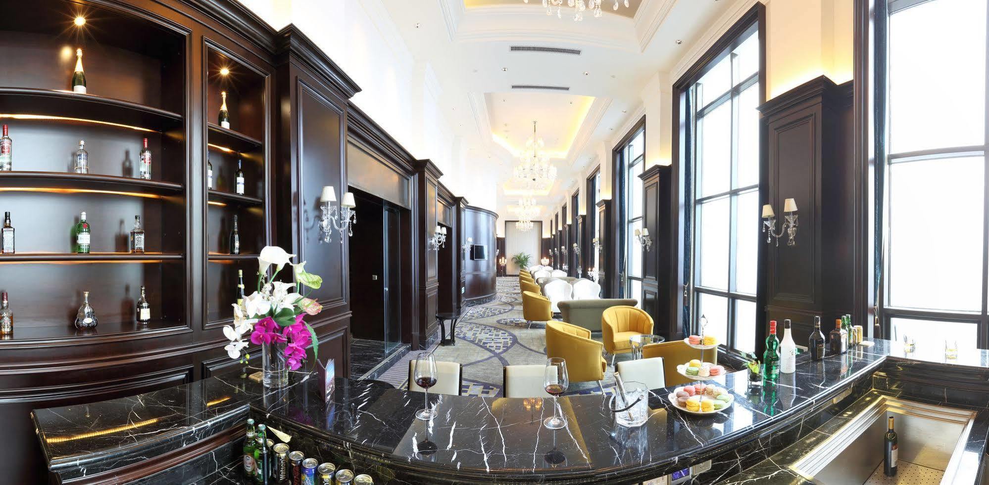 S&N Zhejiang Linhai International Hotel Exteriér fotografie
