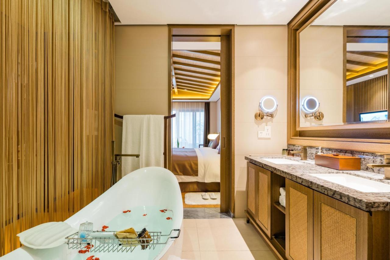 S&N Zhejiang Linhai International Hotel Exteriér fotografie