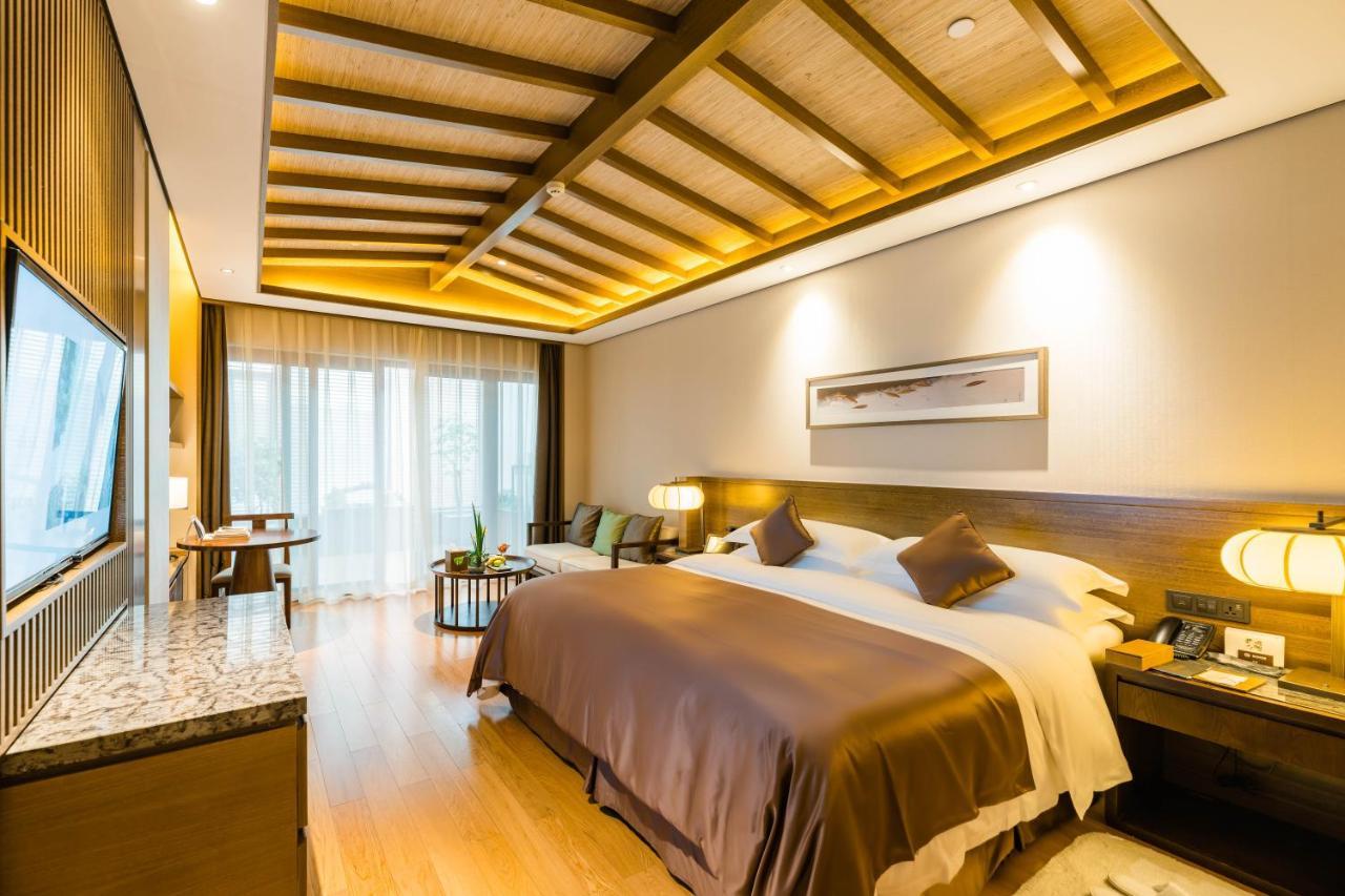 S&N Zhejiang Linhai International Hotel Exteriér fotografie